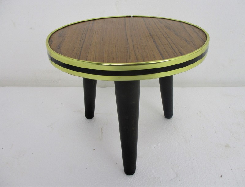 Small Vintage Tripod Coffee Side Table Mid Century Space Age Rockabilly Plant St gallery