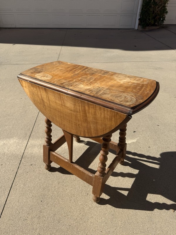 Maddox Colonial Reproduction Vintage Solid Wood Drop Leaf Side Table End Table gallery