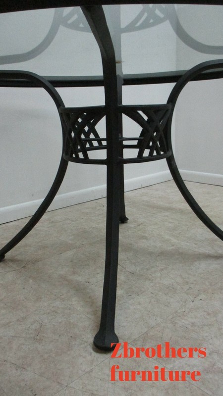 Landgrave Patio Porch Outdoor Round Dining Dinette Table Cast Classics A gallery