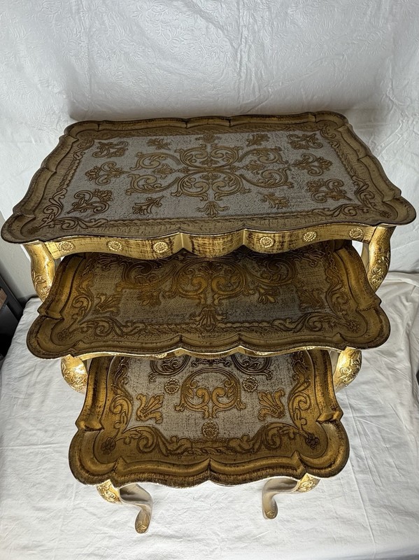 Vintage Gold White Italian Florentine Antique Tone Nesting Tables Set of Three gallery