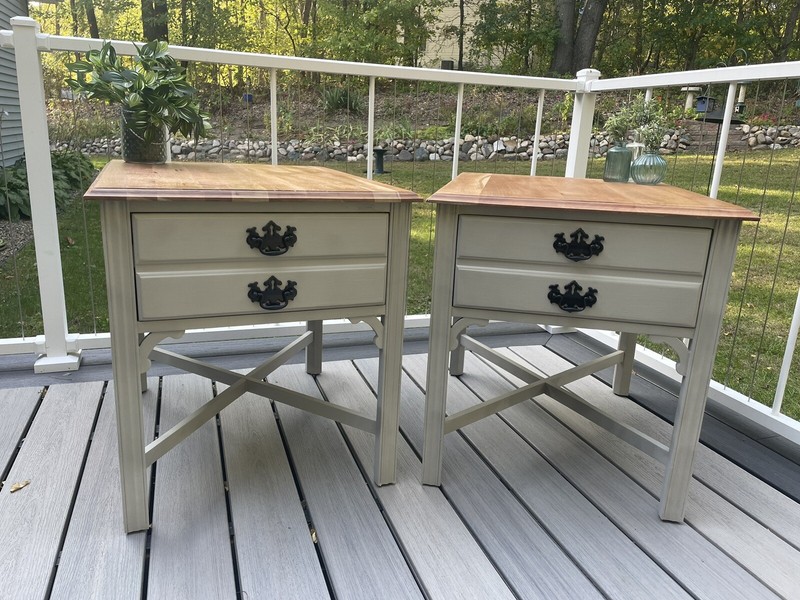 60878EC: PENNSYLVANIA HOUSE Chippendale Cherry Living Room End Table