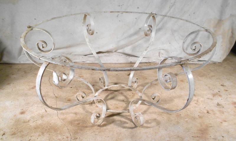 VINTAGE MID CENTURY SCROLLED WROUGHT IRON ROUND COFFEE TABLE gallery