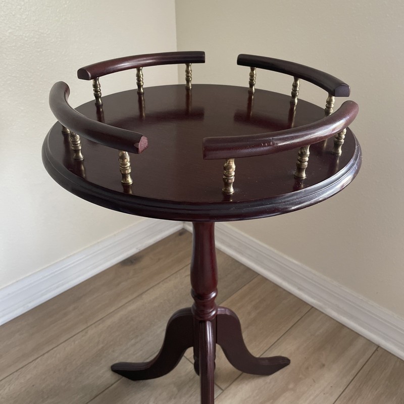 VINTAGE CHIPPENDALE MAHOGANY BAR/COFFEE SIDE TABLE PLANT STAND TRIPOD 26”Hx15”W gallery