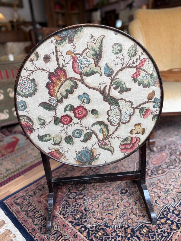 A Early 20th Century Tilt Top Table /Fire Screen Jacobean Style Fabric Glass top