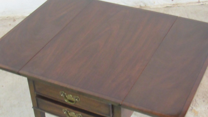Henkel Harris Mahogany Drop-Leaf Side Table gallery