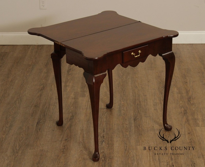 Queen Anne Style Mahogany Gate Leg Side Table gallery