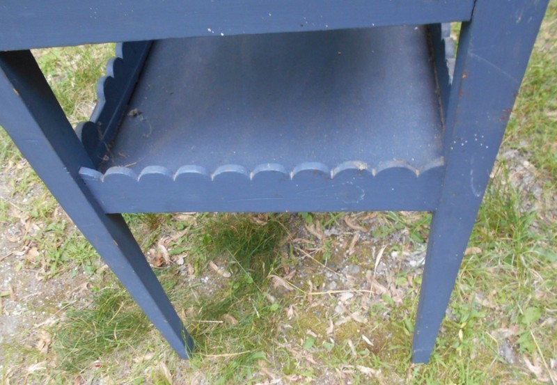 ANTIQUE HEPPLEWHITE ONE DRAWER NEW HAMPSHIRE STAND IN BLUE PAINT gallery
