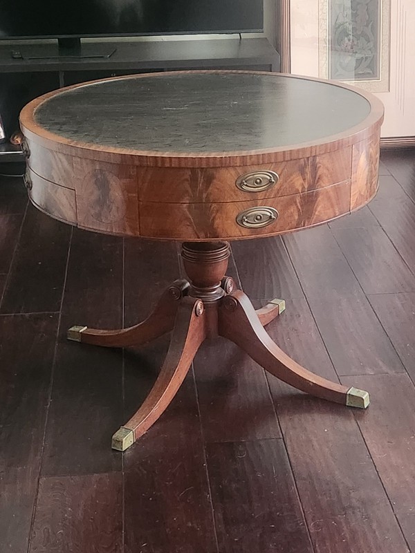 HICKORY CHAIR PEDESTAL DRUM TABLE Vintage/ Antique Rare Find. Pick-up Only