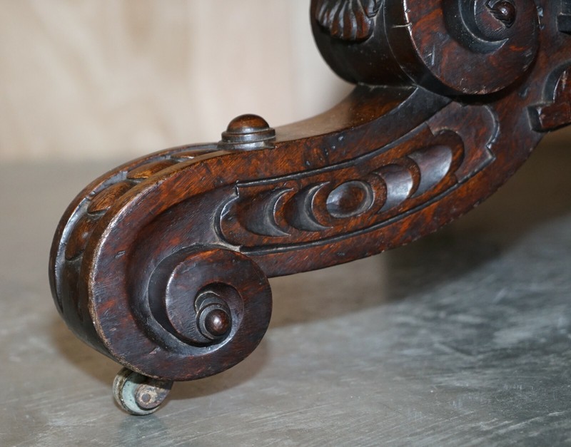 FINE ANTIQUE GOTHIC REVIVAL HAND CARVED LIONS HEAD RENT CENTRE OCCASIONAL TABLE gallery