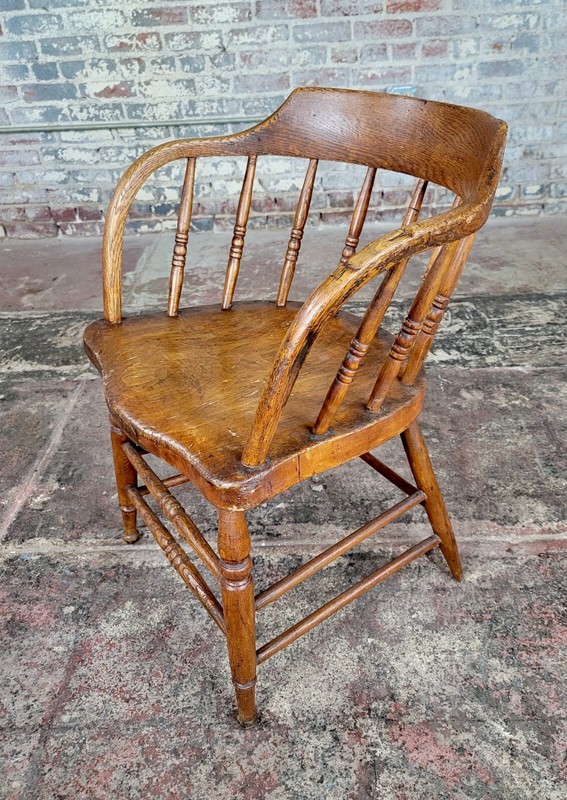 19th century Primitive Capitan Chair gallery