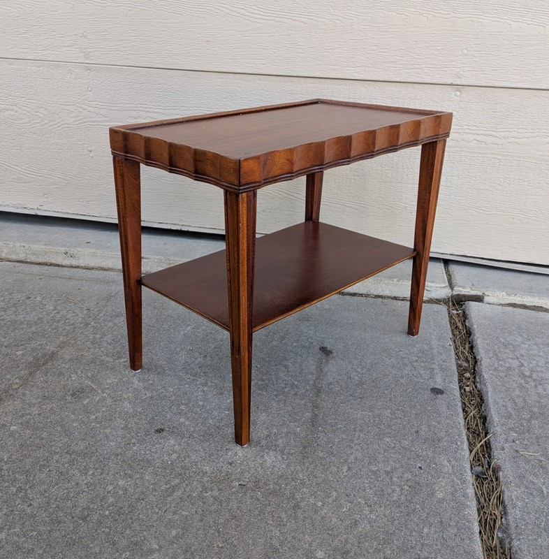 Vintage Mahogany 2-Tier Side Table Scalloped Edge Pie Crust Georgian Chippendale gallery