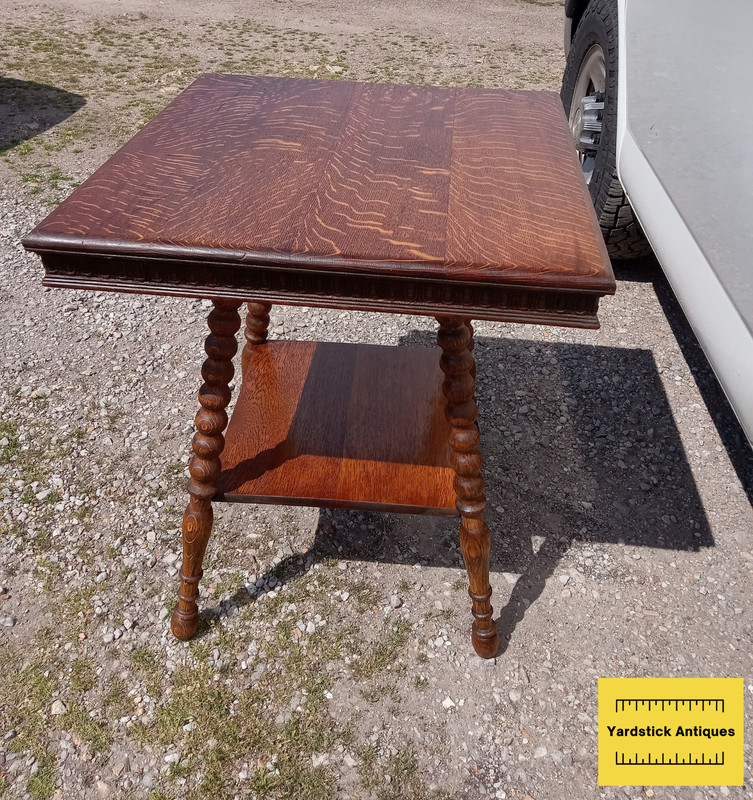 Quartersawn Oak Parlor Table / Center Table (JLC-PRT137) gallery