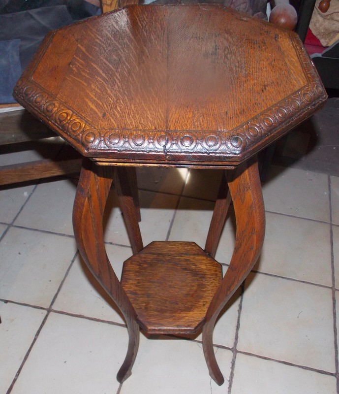 Solid Quarter Sawn Oak Octagon Plant Stand (PS75) gallery