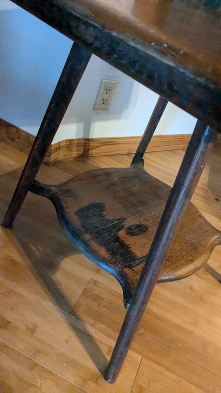 Antique Quarter Tiger Oak Parlor Lamp Table 24x24 gallery