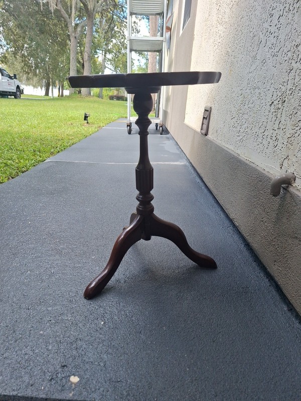 Antique Style gallery
