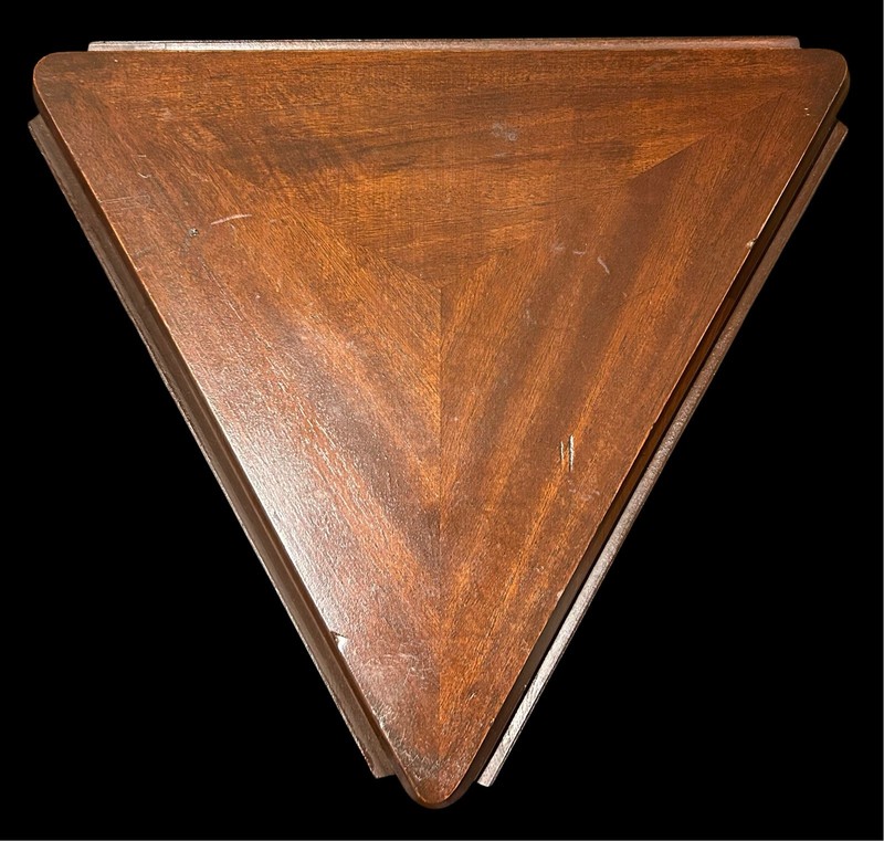 Vintage 1940s Solid Mahogany Three-Leaf Clover Drop-Leaf Occasional Table gallery