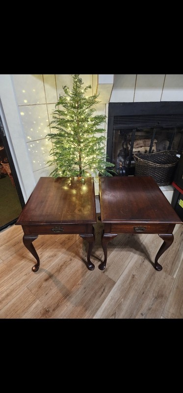 Vintage Pennsylvania House Solid Cherry Queen Anne End Tables Side Table Pair