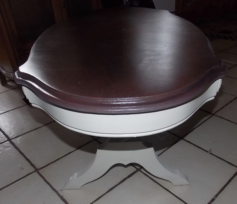 Farmhouse Turtle Top Cherry Book Match Veneer Top Coffee Table (CT-197) gallery