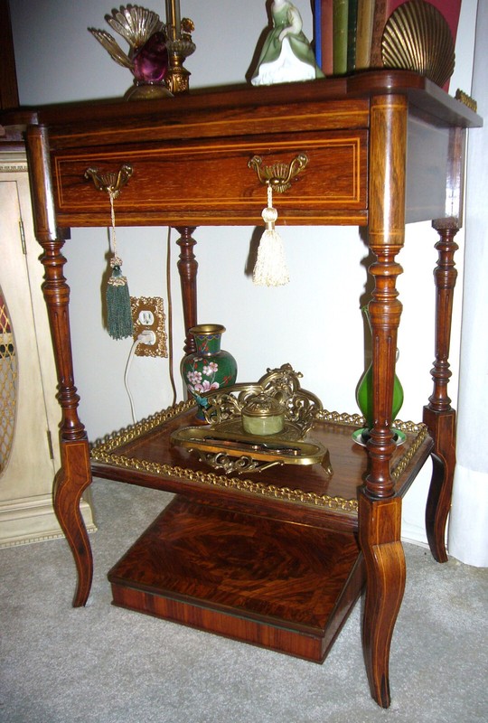 FINE REGENCY (1830) DRAWING ROOM TABLE, ROSEWOOD & MAHOGANY w ORIGINAL BRASS