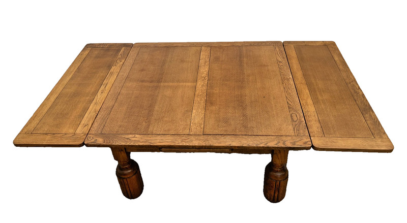 Farmhouse English Tudor Expansion Coffee Table Turned Bulbous legs Quarter sawed gallery