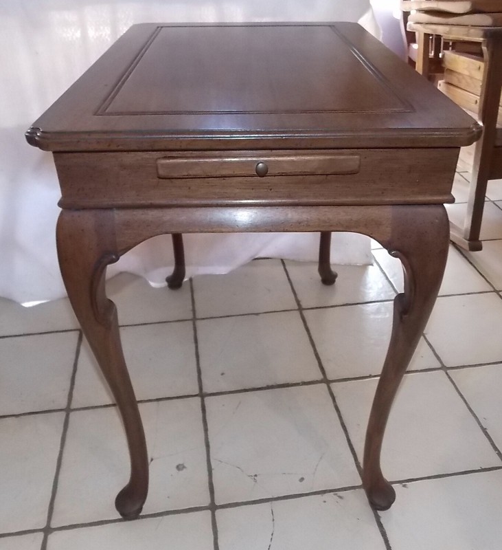 Walnut Georgian Court Tea Table / End Table by Davis (ET432) gallery