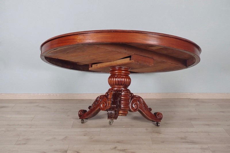 Important Louis-Philippe mahogany and walnut pedestal with center foot gallery
