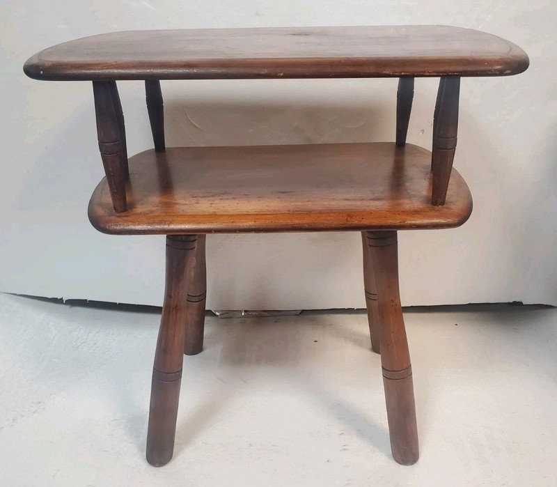 Vintage American Maple 2 Tier Accent Side Table gallery