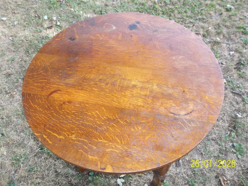 Antique Stickley Brothers Mission 1/4 Sawn Round Oak Table gallery