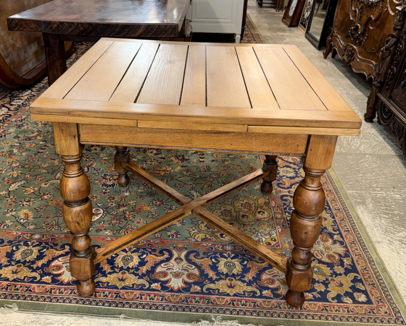English Antique Oak Draw Leaf Table / Kitchen Table gallery