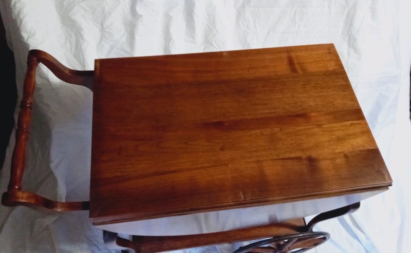 Oak Tea Cart Quarter Sawn gallery
