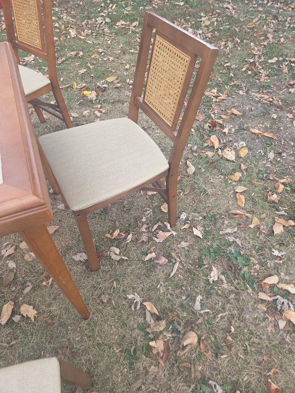 MID CENTURY STAKMORE CANE BACK FOLDING CARD TABLE AND CHAIRS SEE PHOTO DESCRIPT. gallery