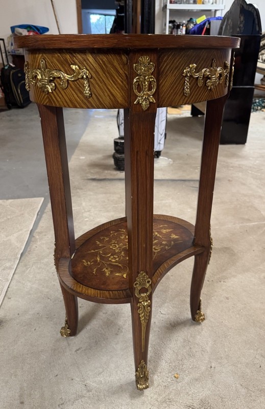 French Louis XV Style Mahogany 20” Oval Side Table Accent Table gallery