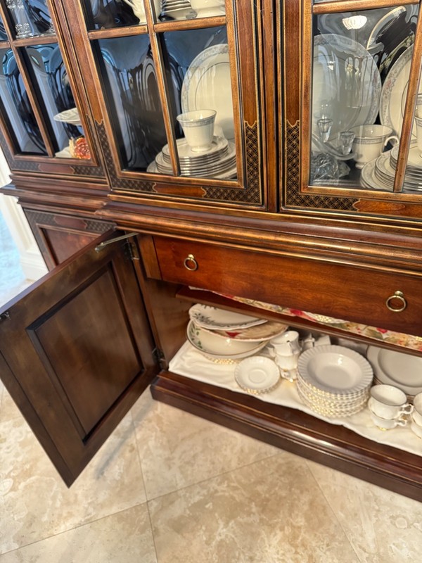 drexel heritage dining set, table 12 chairs, and hutch gallery