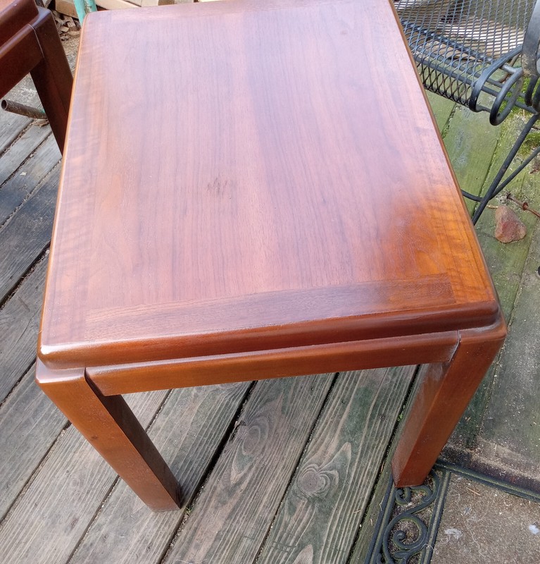 Mid Century Lane Walnut End Table / Side Table (LA49) gallery