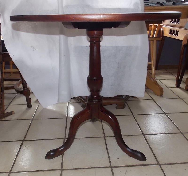 Round Mahogany Lamp Table / Parlor Table (RP-PRT112) gallery