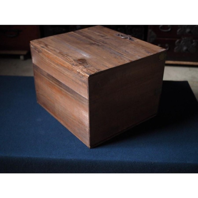 Edo Period Japanese Lidded Storage Box Stand Used S96322 gallery