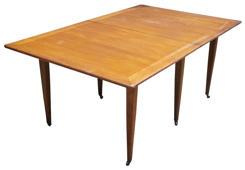 Mid Century Modern Mahogany Dining Table by Edward Wormley for Dunbar Furniture gallery