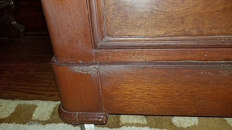 American Victorian Solid Walnut Lockside 6 Drawer Chest 1860-70's gallery