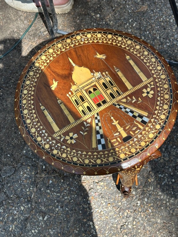 2 VINTAGE BONE TAJ MAHAL ANTIQUE ORNATE WOOD INLAID OVAL 4 ELEPHANT HEAD LEG