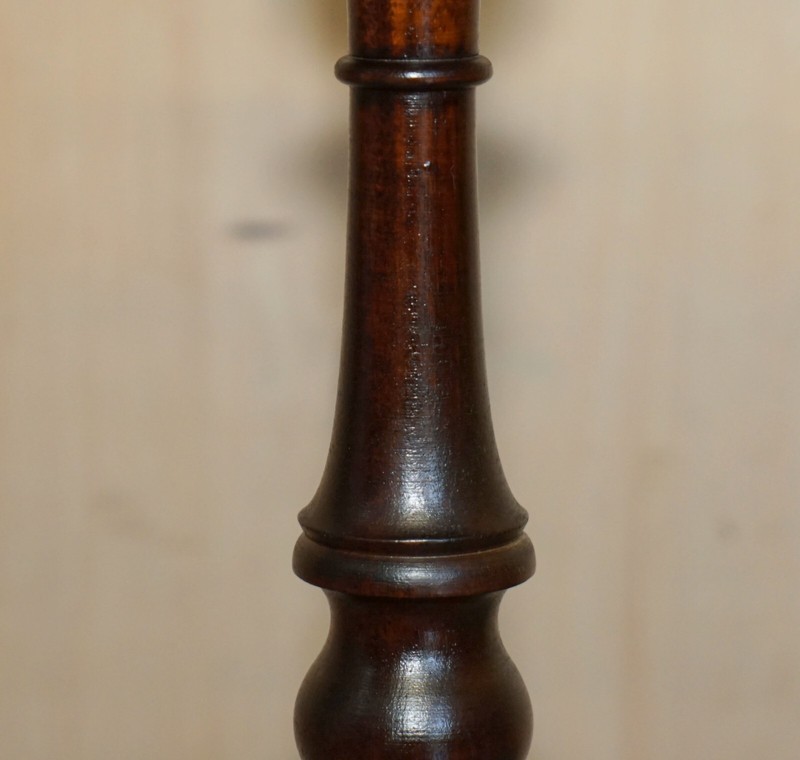 LOVELY GOLD LEAF EMBOSSED OXBLOOD LEATHER TRIPOD SIDE END LAMP WINE TABLE gallery