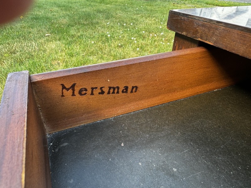 VINTAGE MERSMAN 25-2 Mahogany End Table With Wooden Drawer. Federalist Style. gallery