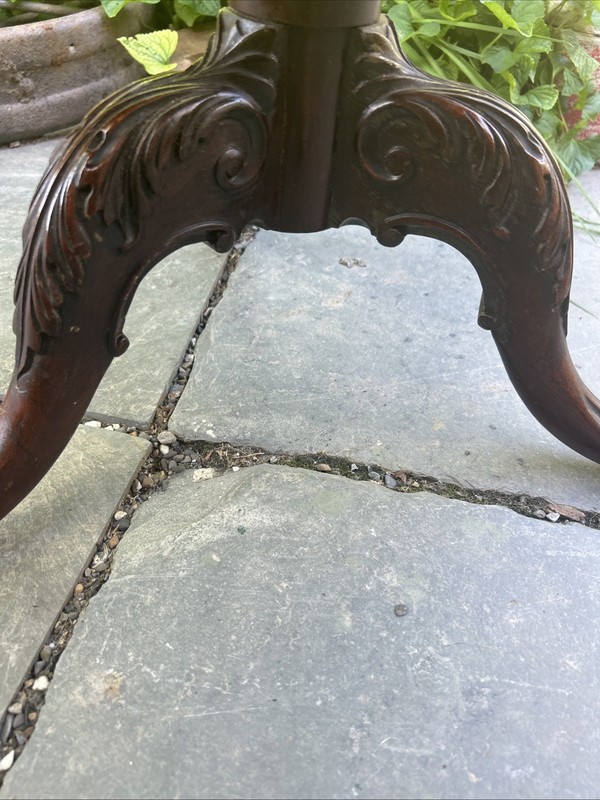 Antique Piecrust Table Eagle Clay Ball Feet Fine Arts Furniture Original Tag 23” gallery