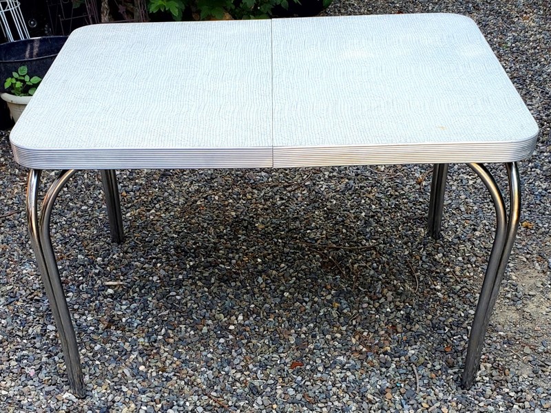 Vintage Retro Formica 1950’s Dinette Table Aluminum Edge 47″x35″x29″