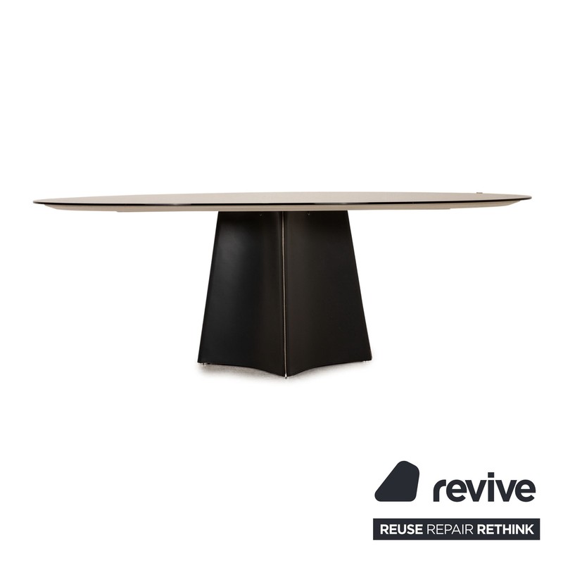 Matteo Grassi Glass Table Black Dining Table gallery