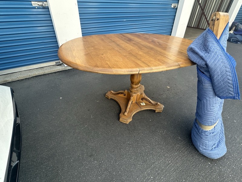 Vintage rop-leaf Pedestal Table gallery