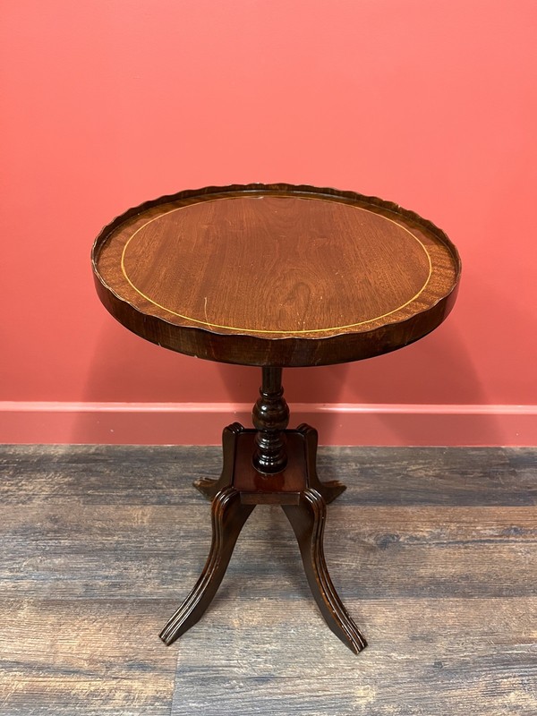 Vintage Mid-20th Century Flamed Mahogany Side End Table FREE UK DELIVERY gallery