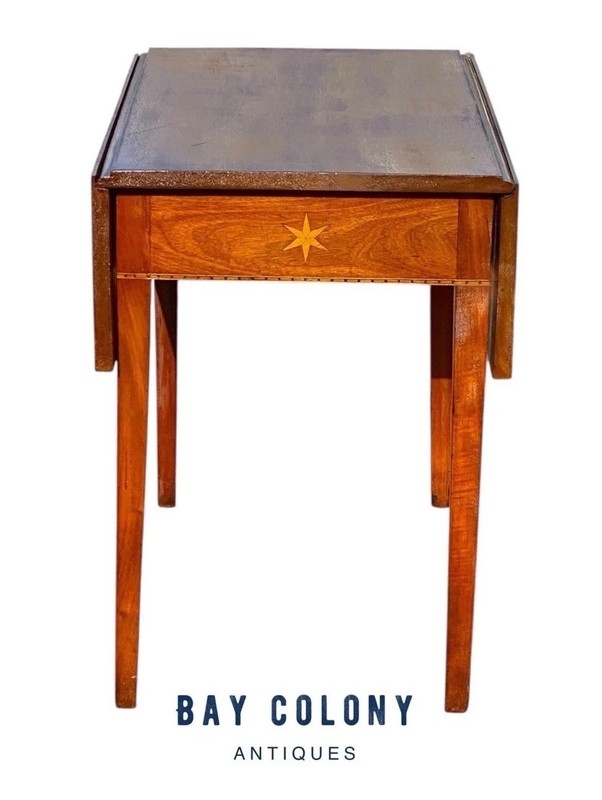 Antique Federal Mahogany Drop Leaf Table With Star Inlay