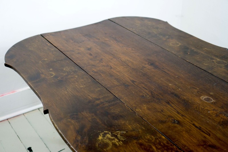 19th Century Antique Gothic Walnut Wood Drop Leaf Dining Room Dinner Table gallery
