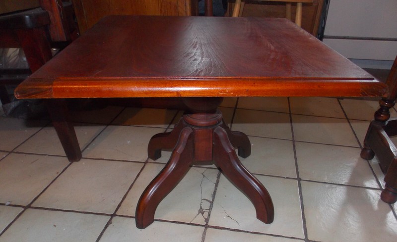 Mid Century Walnut Book Match Veneer Coffee Table (CT217) gallery