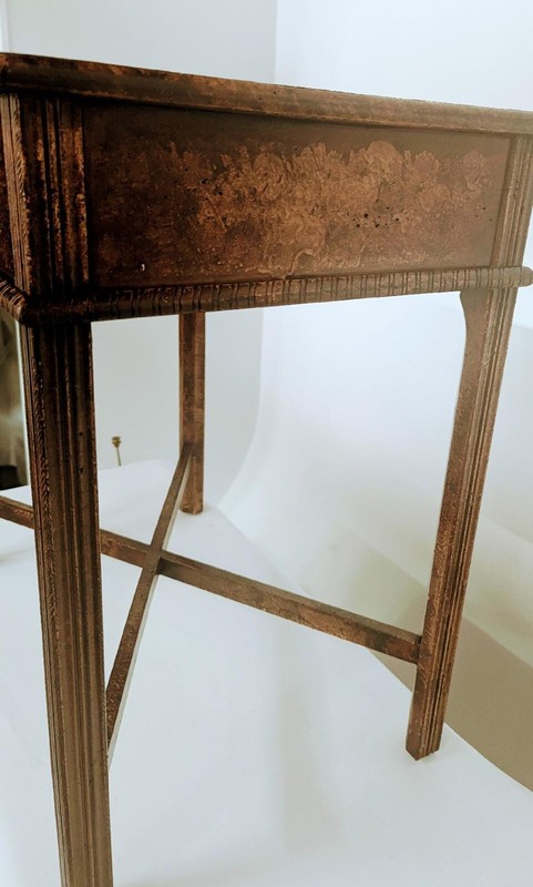 Antique Southampton end table with one drawer special design gallery